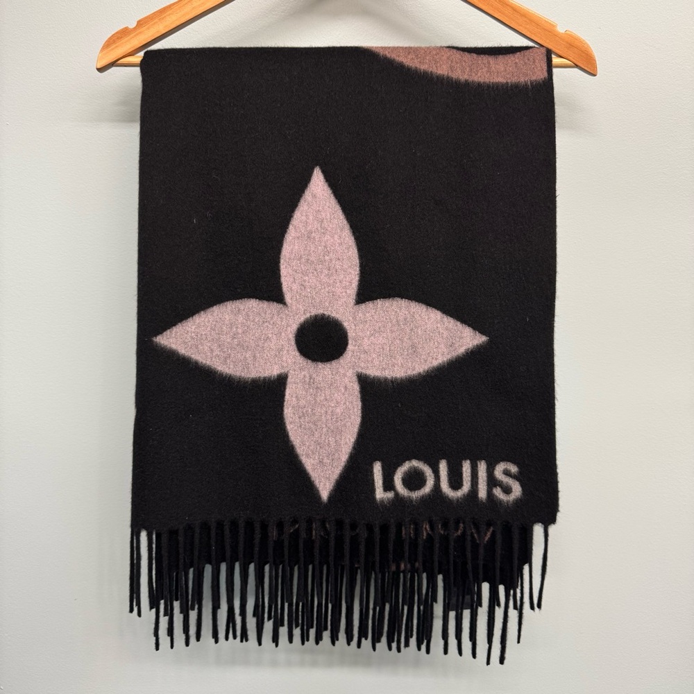 Louis Vuitton Scarf